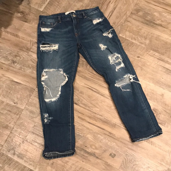 Women’s Abercrombie Distressed Jeans - Picture 1 of 3